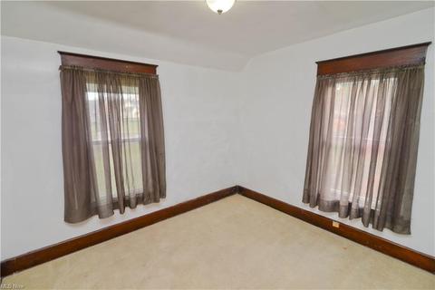 96 Parkway St, Struthers, OH 44471 photo 16