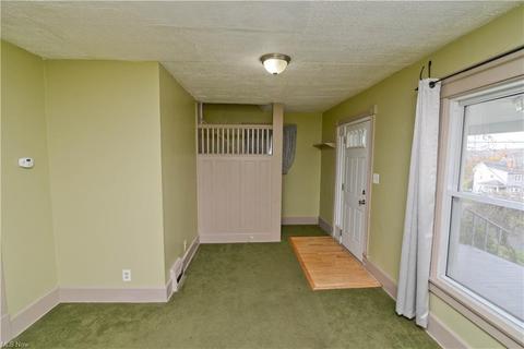 96 Parkway St, Struthers, OH 44471 photo 3