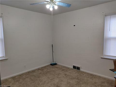5619 Snow Rd, Parma, OH 44129 photo 9