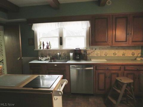 307 E Main Rd, Conneaut, OH 44030 photo 16