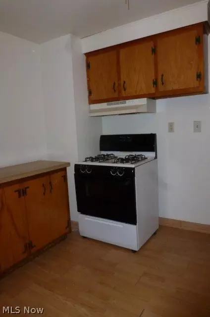 72 Morrison St, Struthers, OH 44471 photo 9