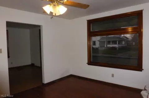 72 Morrison St, Struthers, OH 44471 photo 6