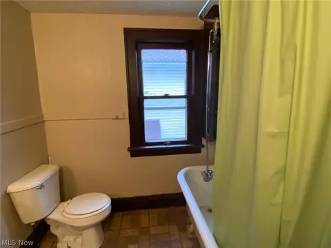 1112 Murray Ave, Akron, OH 44310 photo 19