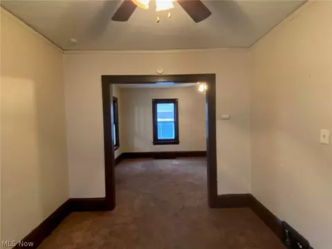 1112 Murray Ave, Akron, OH 44310 photo 11