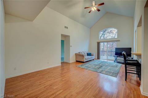6824 Rolling Meadow Dr #E-2, Parma, OH 44134 photo 7
