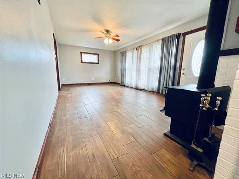 2417 E 42nd St, Lorain, OH 44055 photo 3