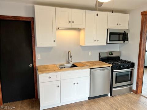 2417 E 42nd St, Lorain, OH 44055 photo 7
