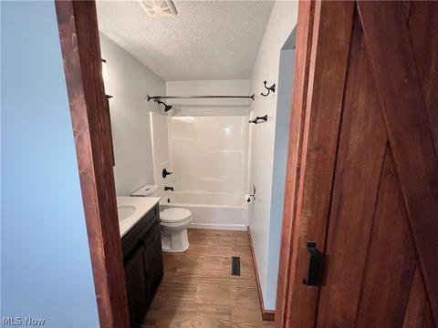 2417 E 42nd St, Lorain, OH 44055 photo 16