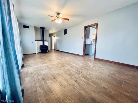 2417 E 42nd St, Lorain, OH 44055 photo 5
