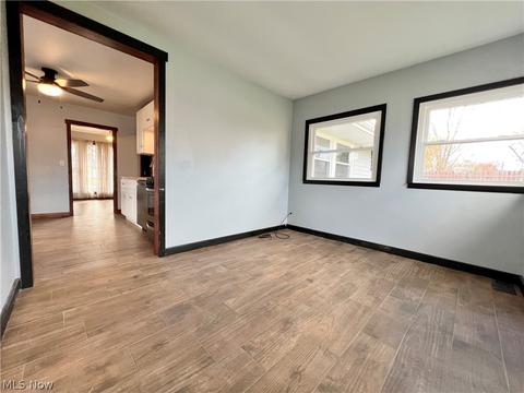 2417 E 42nd St, Lorain, OH 44055 photo 10