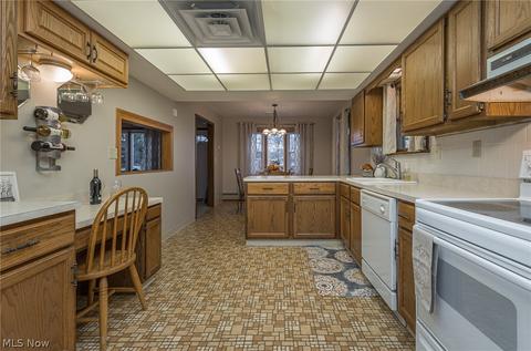 1501 Lorimer Rd, Parma, OH 44134 photo 11