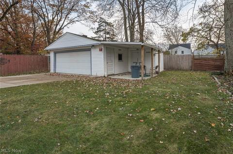 1501 Lorimer Rd, Parma, OH 44134 photo 5