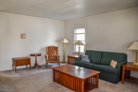 154 E 220th St, Euclid, OH 44123 photo 7