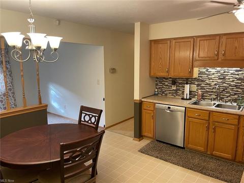 5810 Williston Dr, Parma, OH 44129 photo 7