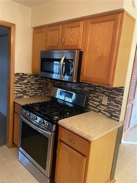 5810 Williston Dr, Parma, OH 44129 photo 6