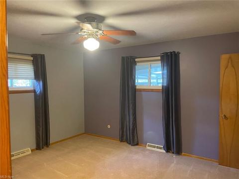5810 Williston Dr, Parma, OH 44129 photo 12