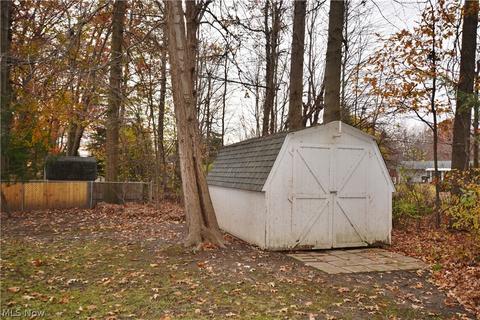 2641 Burlingham Dr, Ashtabula, OH 44004 photo 25