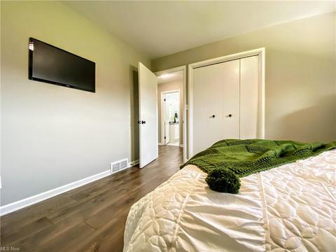 7065 Arcadia Dr, Parma, OH 44129 photo 19