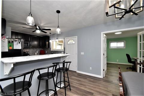 5710 Snow Rd, Parma, OH 44129 photo 10