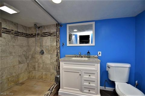 5710 Snow Rd, Parma, OH 44129 photo 23