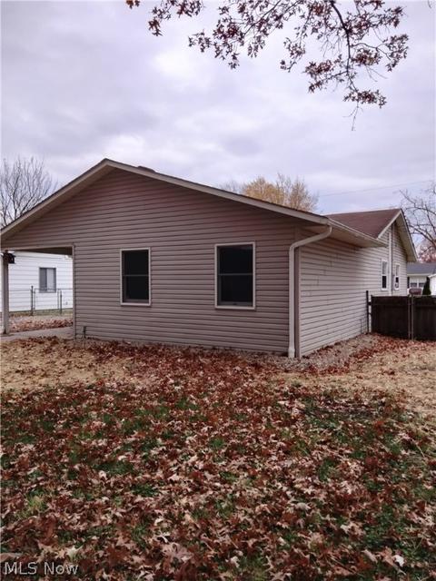 504 Denison Ave, Elyria, OH 44035 photo 4