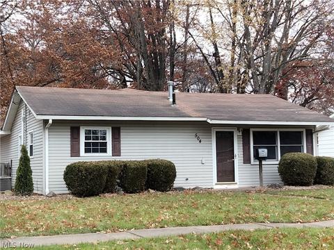 504 Denison Ave, Elyria, OH 44035 photo 2
