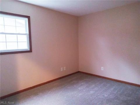 504 Denison Ave, Elyria, OH 44035 photo 11