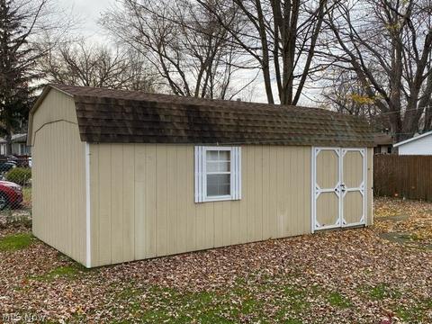 6888 Roe Blvd, Madison, OH 44057 photo 6