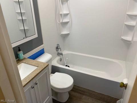 6888 Roe Blvd, Madison, OH 44057 photo 22