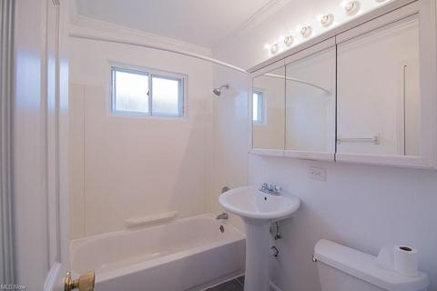 4708 Willowbrook Dr, Mentor, OH 44060 photo 14