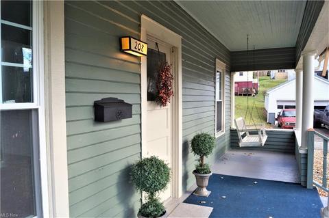 208 Hart Ave, Minerva, OH 44657 photo 2