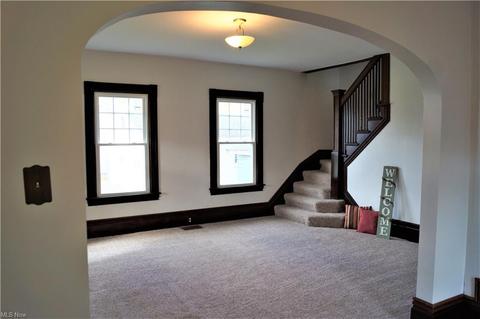 208 Hart Ave, Minerva, OH 44657 photo 4