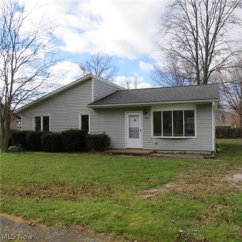 1631 Abbe Rd S, Elyria, OH 44035 photo 1