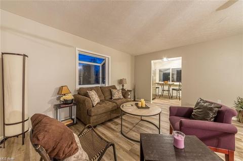 1726 Myrtle Ave, Ashtabula, OH 44004 photo 7