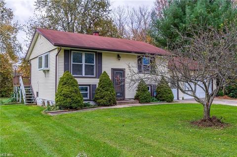 1726 Myrtle Ave, Ashtabula, OH 44004 photo 2