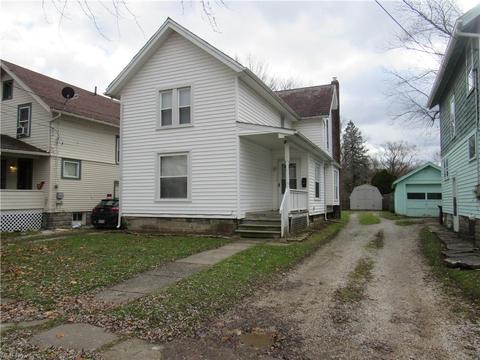 620 W 57th St, Ashtabula, OH 44004 photo 2
