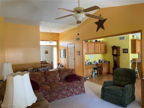 39062 Ryan Ct, Elyria, OH 44035 photo 6
