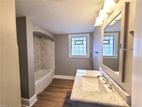 1172 Big Falls Ave, Akron, OH 44310 photo 12