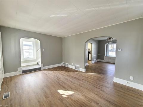 1172 Big Falls Ave, Akron, OH 44310 photo 4