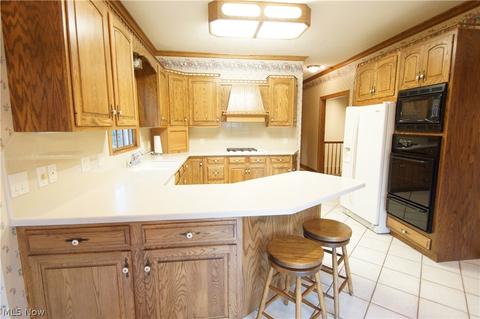 3075 Mill Ridge Cir NW, Canton, OH 44708 photo 12