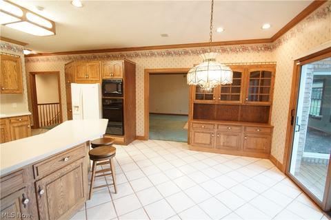 3075 Mill Ridge Cir NW, Canton, OH 44708 photo 11