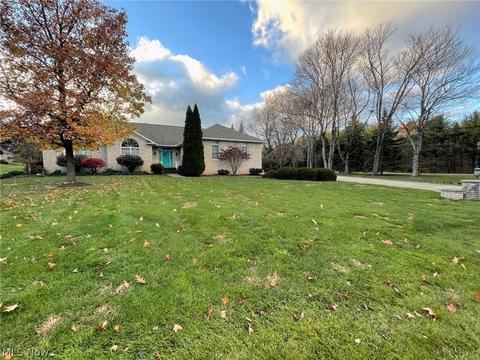 3075 Mill Ridge Cir NW, Canton, OH 44708 photo 3