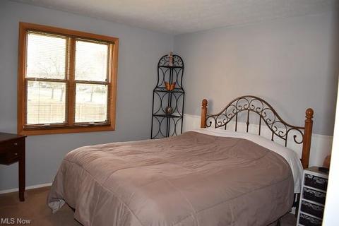 7305 Ames Rd, Parma, OH 44129 photo 22