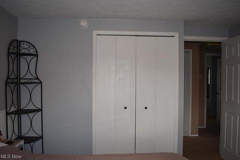 7305 Ames Rd, Parma, OH 44129 photo 24