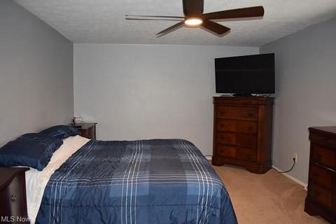7305 Ames Rd, Parma, OH 44129 photo 17