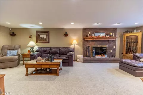 824 Overdale Ave NW, Canton, OH 44708 photo 13