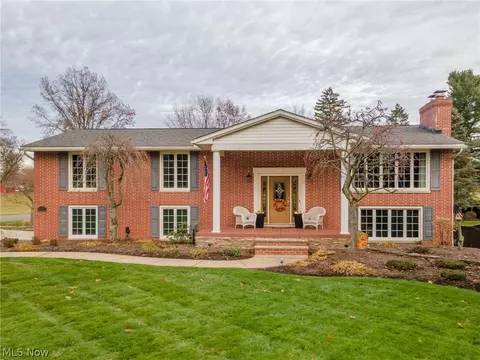 824 Overdale Ave NW, Canton, OH 44708 photo 2