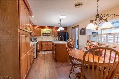 824 Overdale Ave NW, Canton, OH 44708 photo 6
