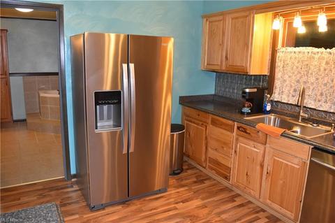 360 E High St, Flushing, OH 43977 photo 3