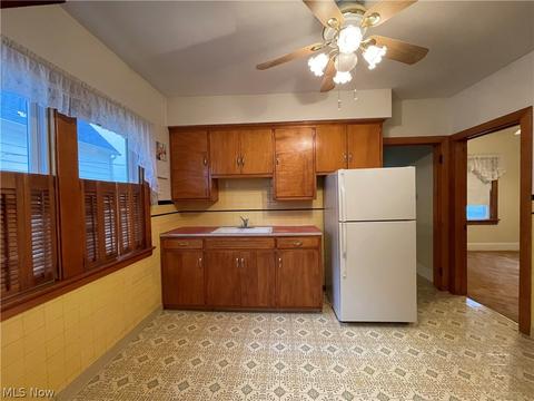 5259 W 48th St, Parma, OH 44134 photo 5